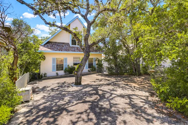 $650,000 | 932 Pebble Beach Road Northwest, Lakehills, TX 78063
