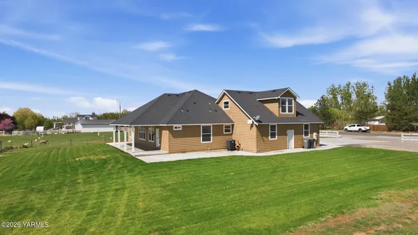 $775,000 | 11625 Missimer Road, Prosser, WA 99350