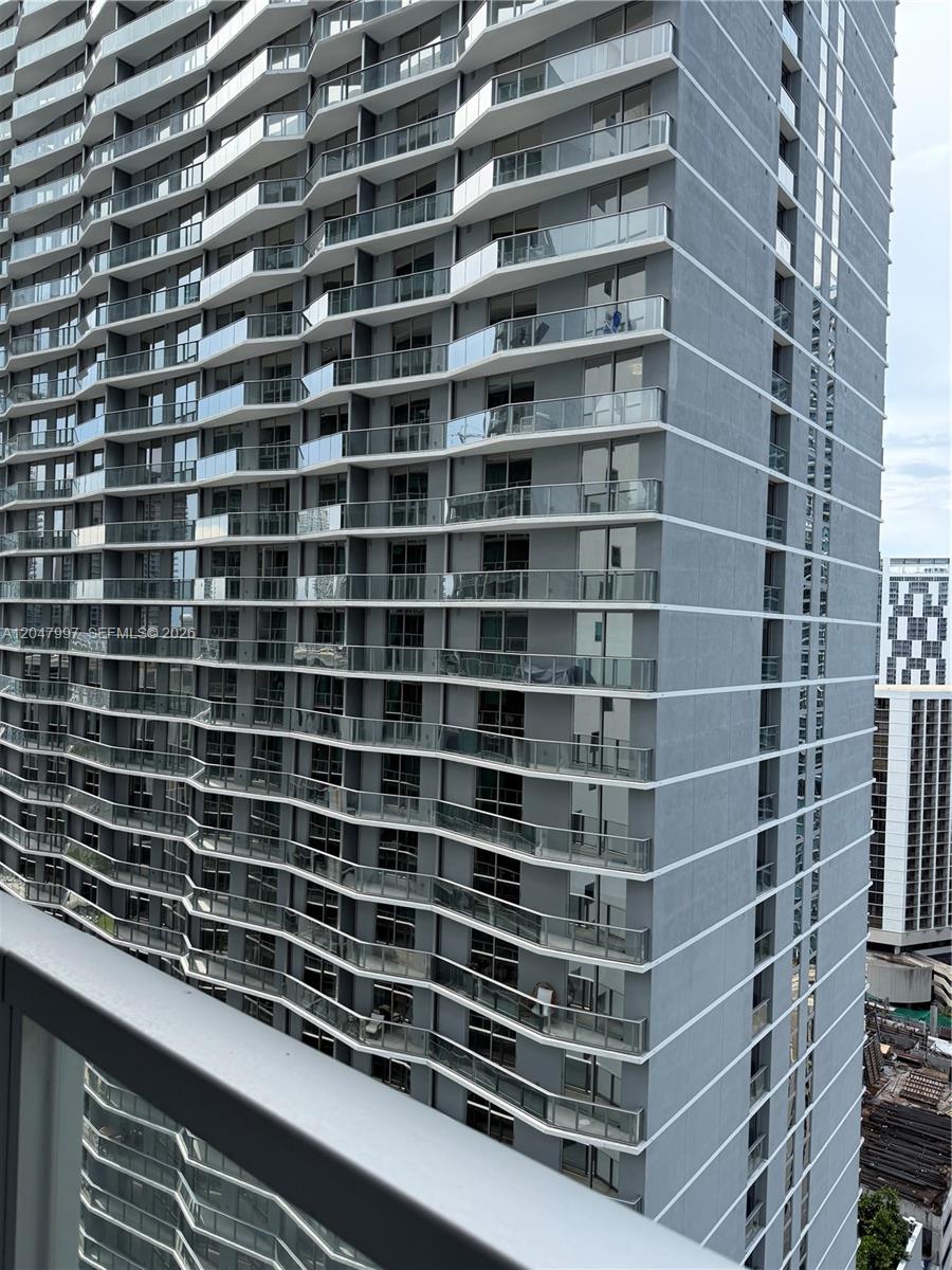 500 Brickell Avenue, Unit 2907 Miami, FL 33131 - Photo 5 of 31