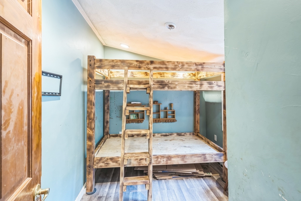 9 Braemore Road Billerica, MA 01821 - Photo 8 of 28