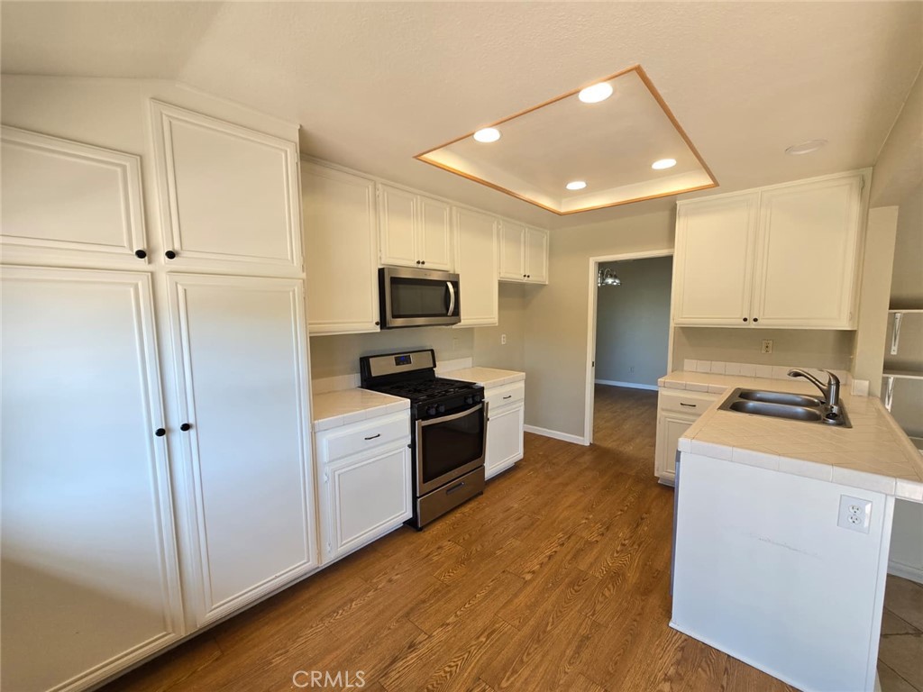 10504 Strathmore Drive Santee, CA 92071 - Photo 12 of 33