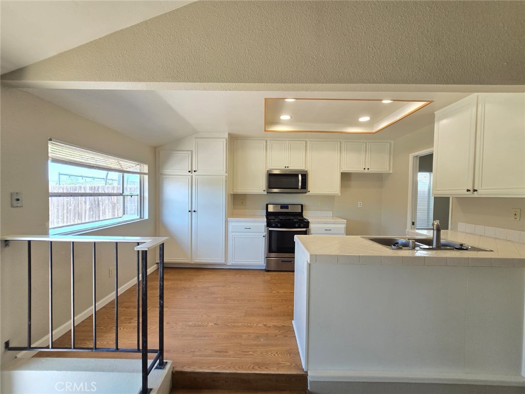 10504 Strathmore Drive Santee, CA 92071 - Photo 14 of 33