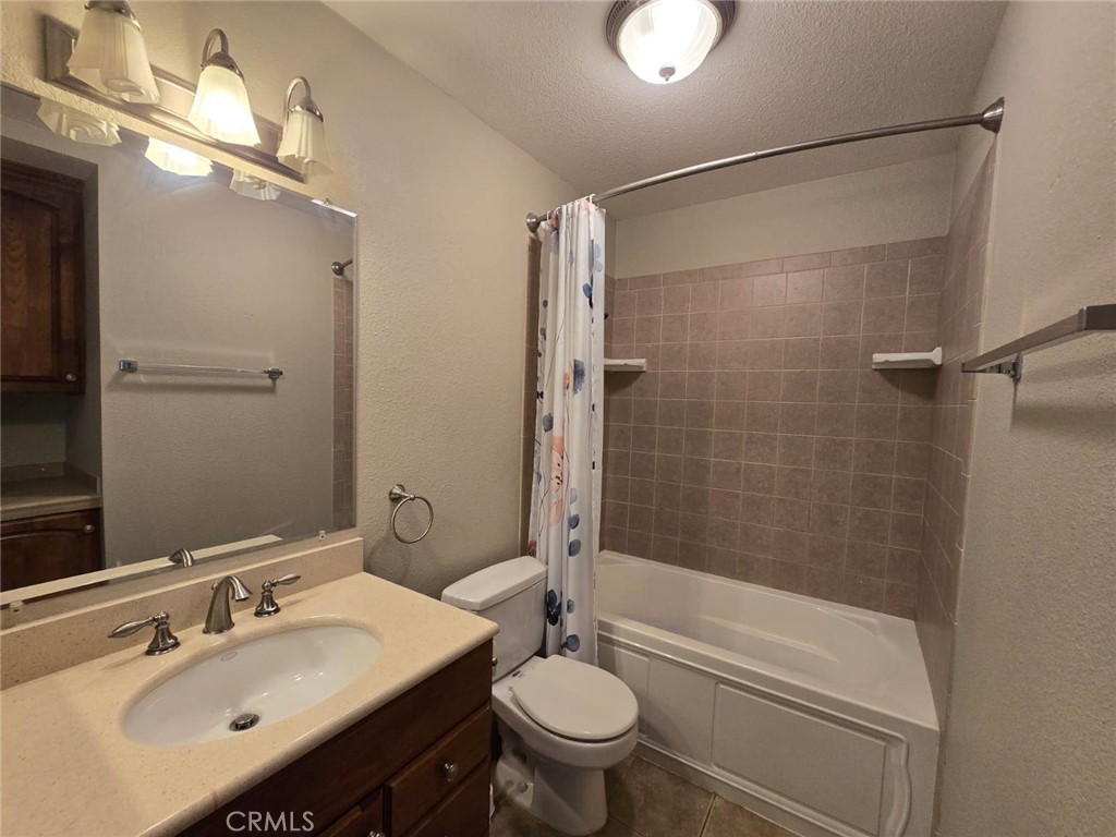 10504 Strathmore Drive Santee, CA 92071 - Photo 17 of 33