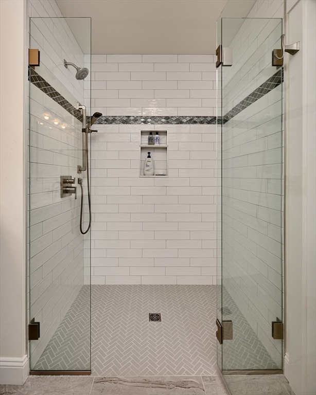 23 Ford Crossing Northampton, MA 01060 - Photo 14 of 34 a bathroom with a shower
