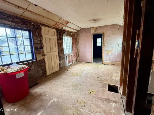 $129,000 | 60 Wilson Avenue, South Glens Falls, NY 12803