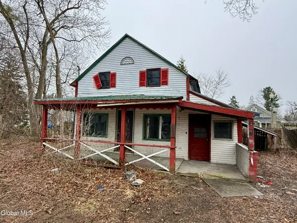 $129,000 | 60 Wilson Avenue, South Glens Falls, NY 12803