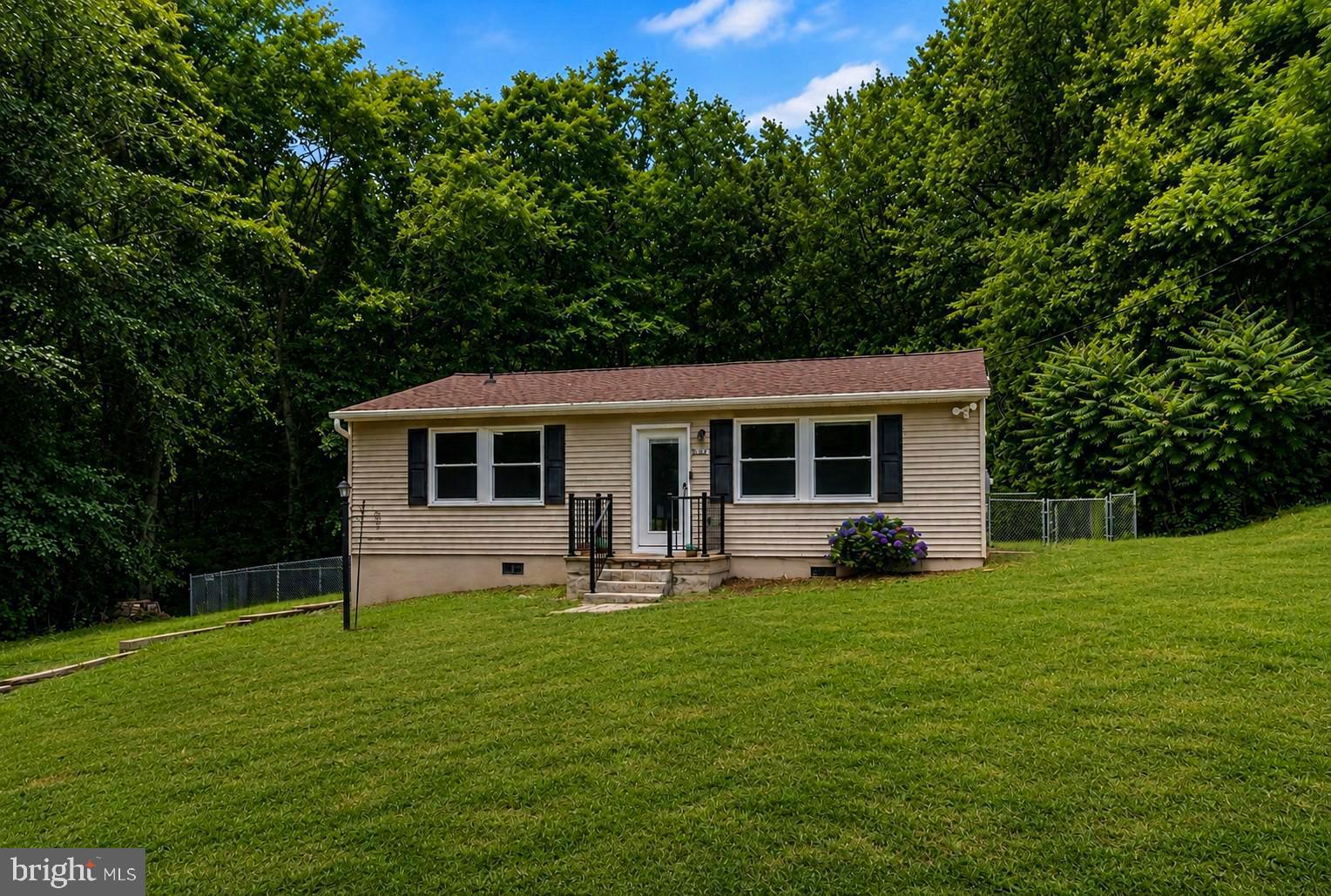 8595 Fairground Road Bel Alton, MD 20611 - Photo 3 of 33