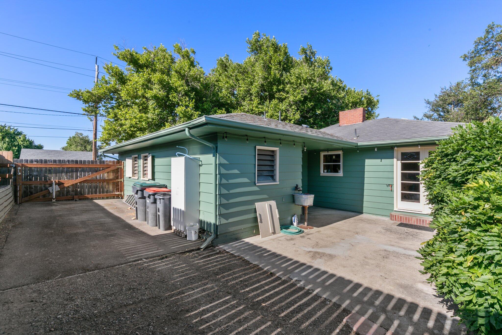 3459 Lone Pine Road Medford, OR 97504 - Photo 20 of 29 31-web-or-mls-WCIM0098