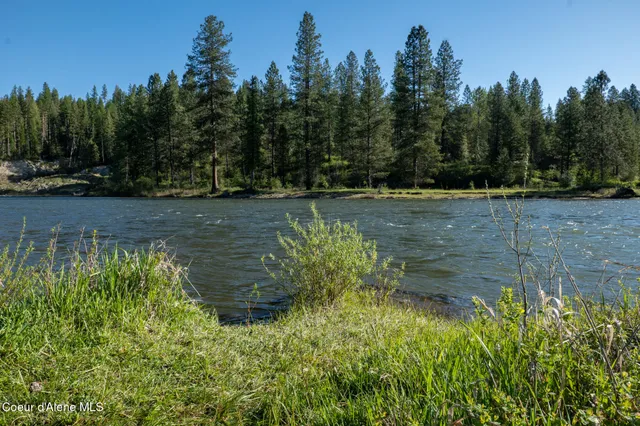$269,000 | 1201 Robinson Drive, Priest River, ID 83856
