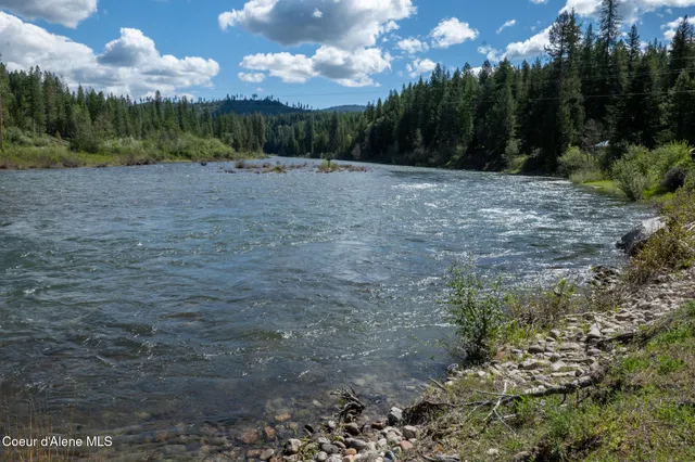 $269,000 | 1201 Robinson Drive, Priest River, ID 83856