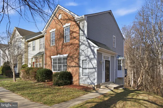 $550,000 | 19111 Highstream Drive, Germantown, MD 20874