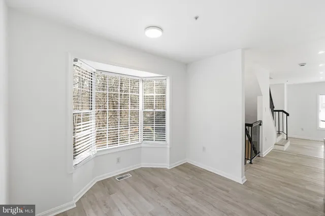 $550,000 | 19111 Highstream Drive, Germantown, MD 20874