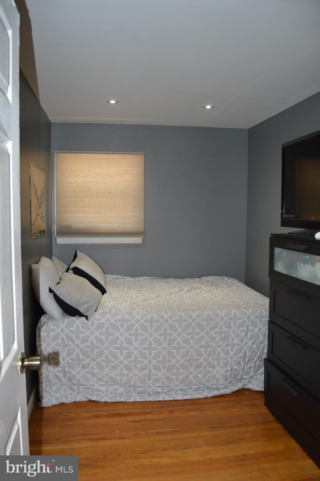 2822 Shelly Road Philadelphia, PA 19152 - Photo 17 of 27 Gallery Image 17