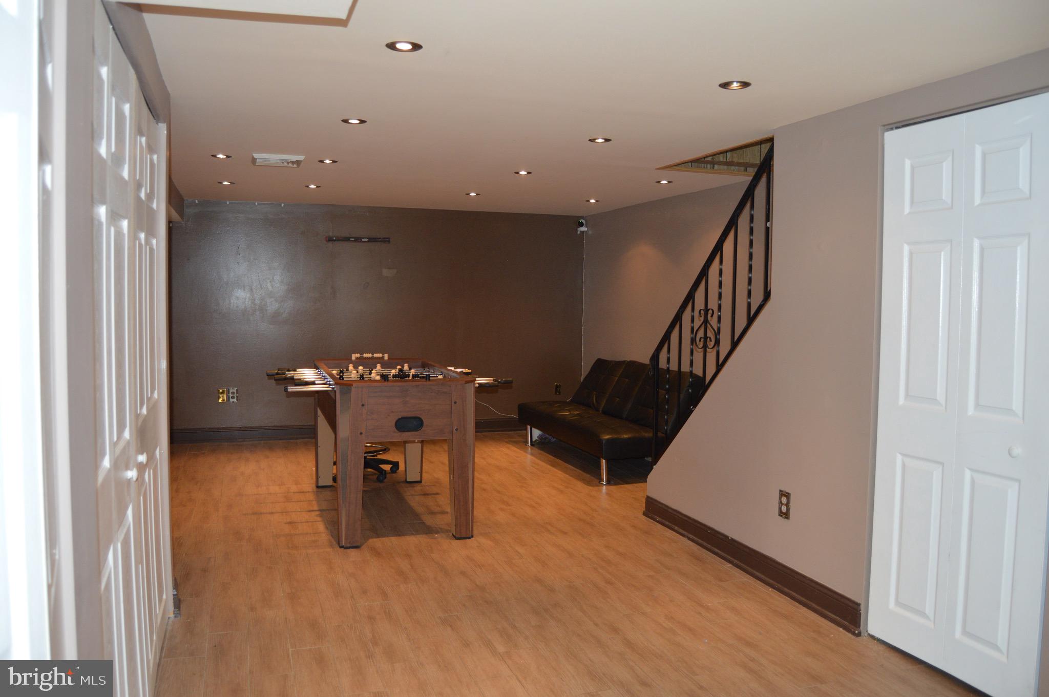 2822 Shelly Road Philadelphia, PA 19152 - Photo 18 of 27 Gallery Image 18