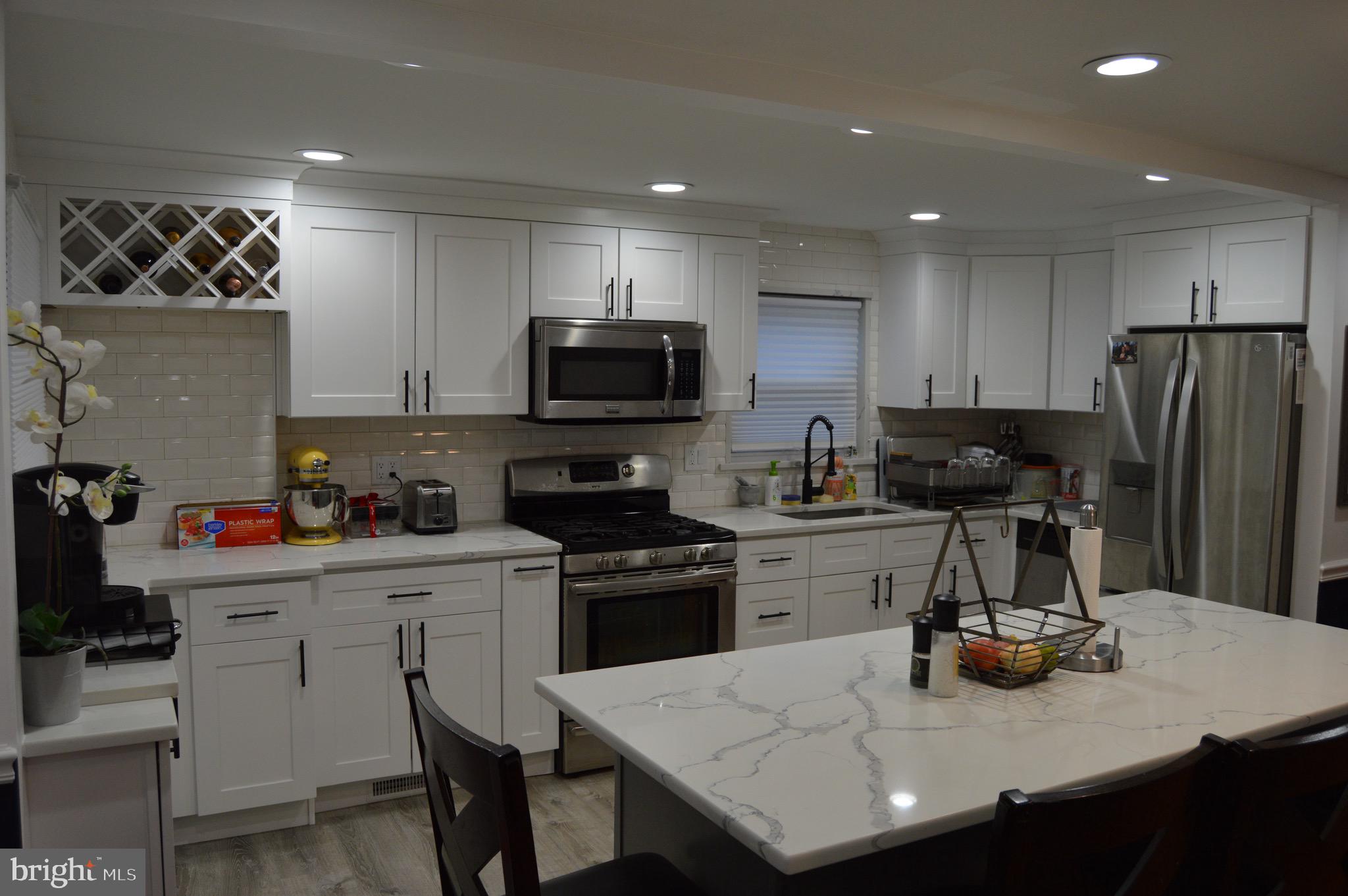2822 Shelly Road Philadelphia, PA 19152 - Photo 8 of 27 Gallery Image 8