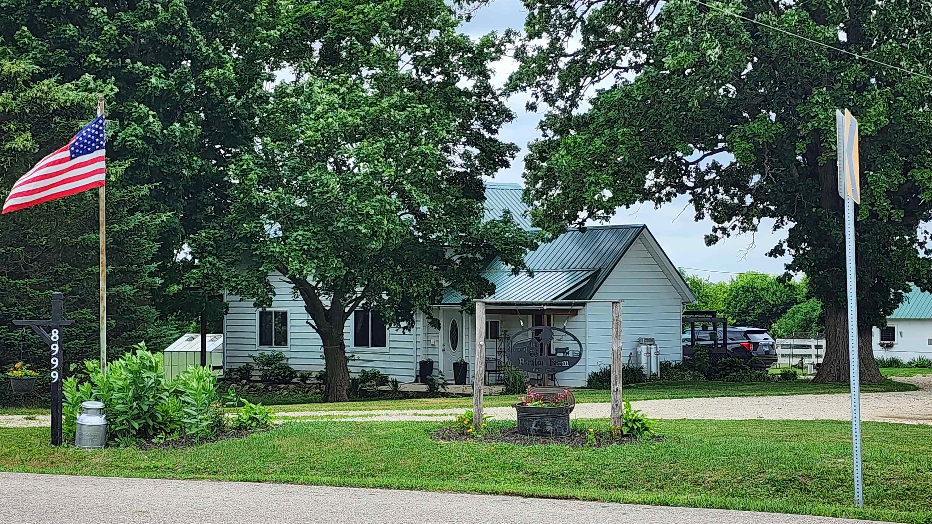 8999 Centerville Road Capron, IL 61012 - Photo 1 of 69