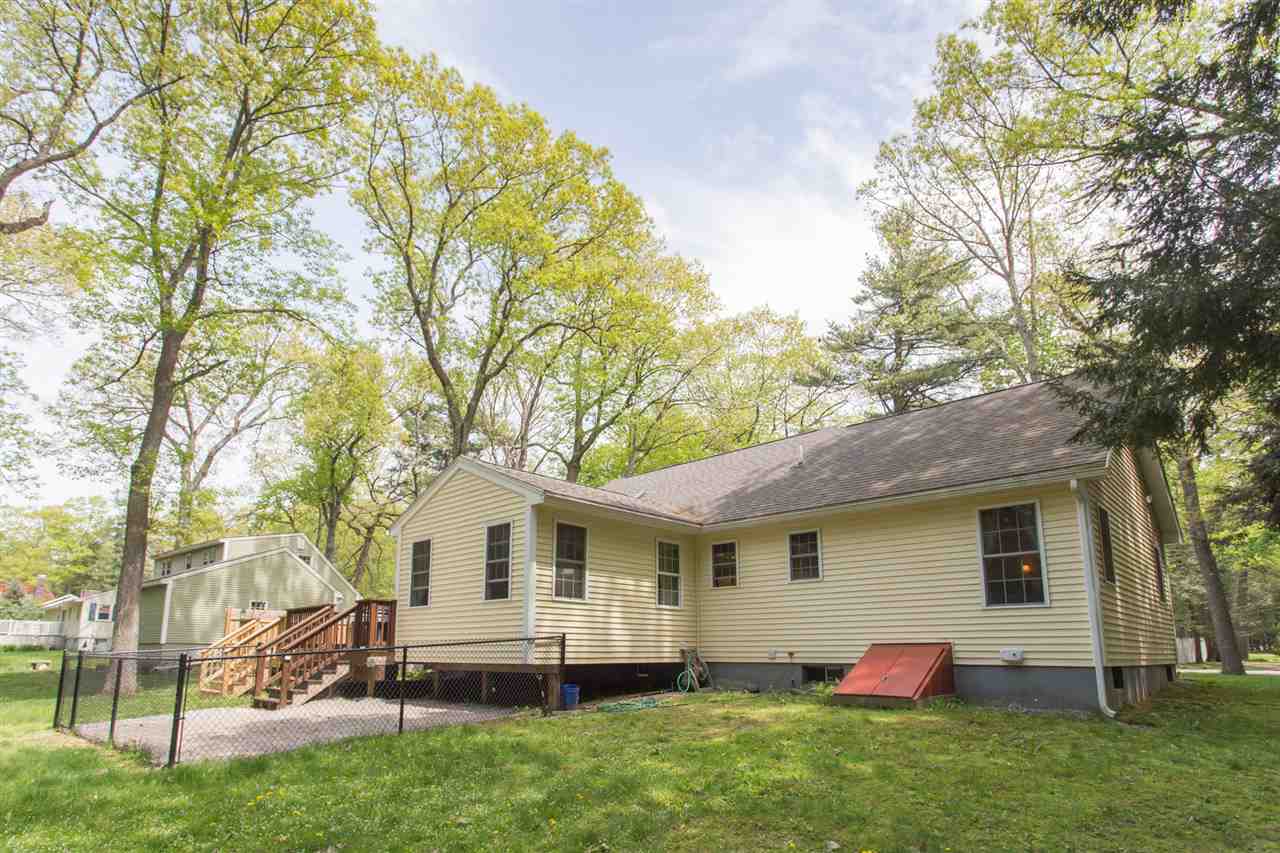 65 Davis Road Merrimack, NH 03054 - Photo 4 of 33