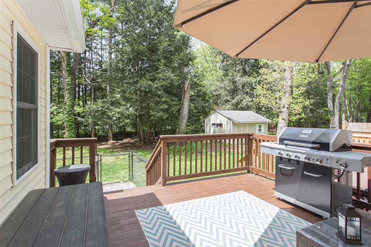 65 Davis Road Merrimack, NH 03054 - Photo 7 of 33