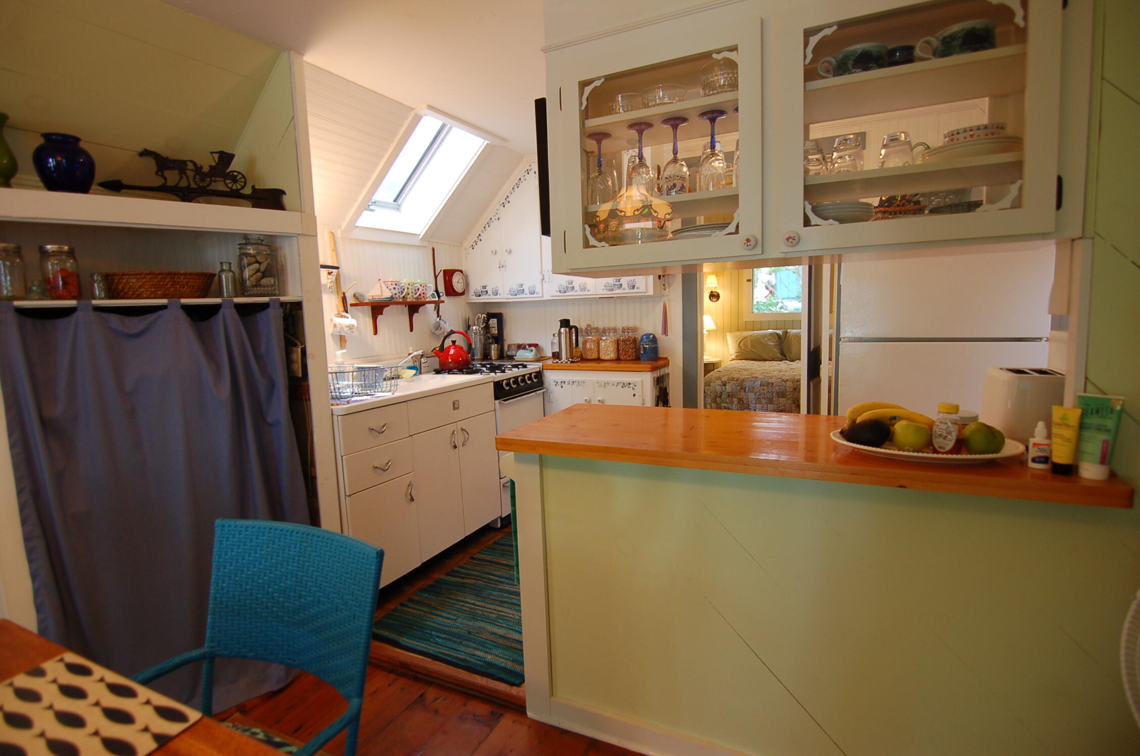 33 Broadway Northport, ME 04849 - Photo 9 of 27 Kitchen
