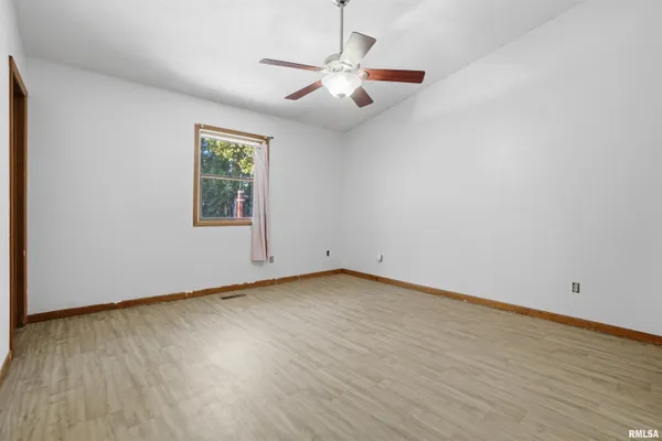 $136,000 | 112 A Grandview Circle, Eureka, IL 61530