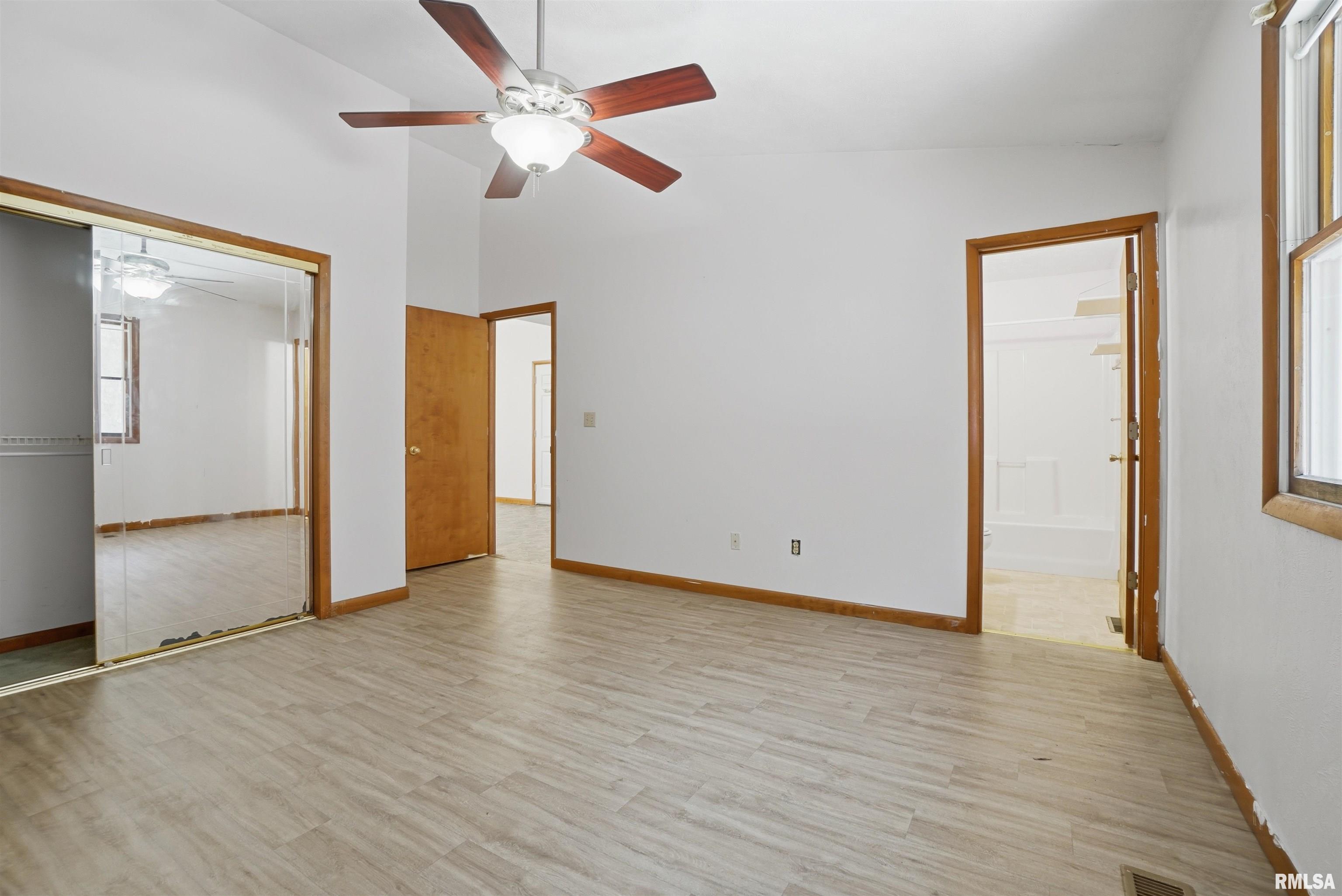 112 A Grandview Circle Eureka, IL 61530 - Photo 9 of 19