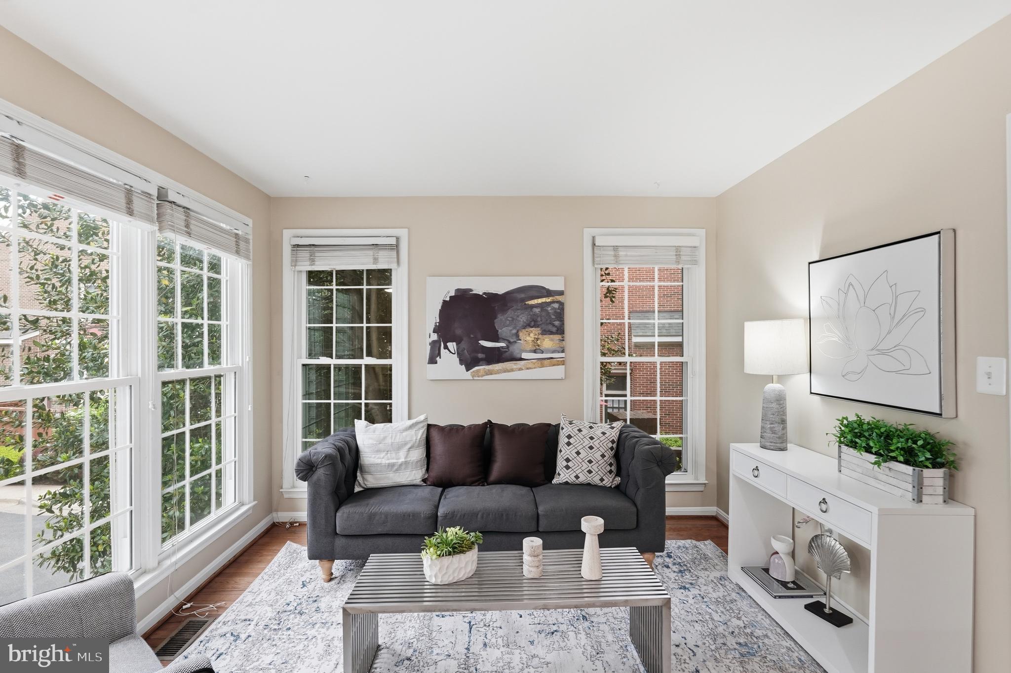 4662 West Braddock Road Alexandria, VA 22311 - Photo 13 of 42 Family room