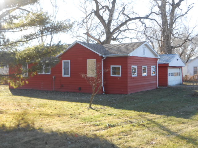 255 West Cermak Road Braidwood, IL 60408 - Photo 3 of 16