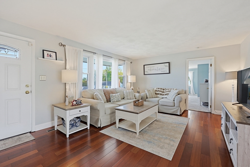 2 Theresa Road Stoneham, MA 02180 - Photo 4 of 29