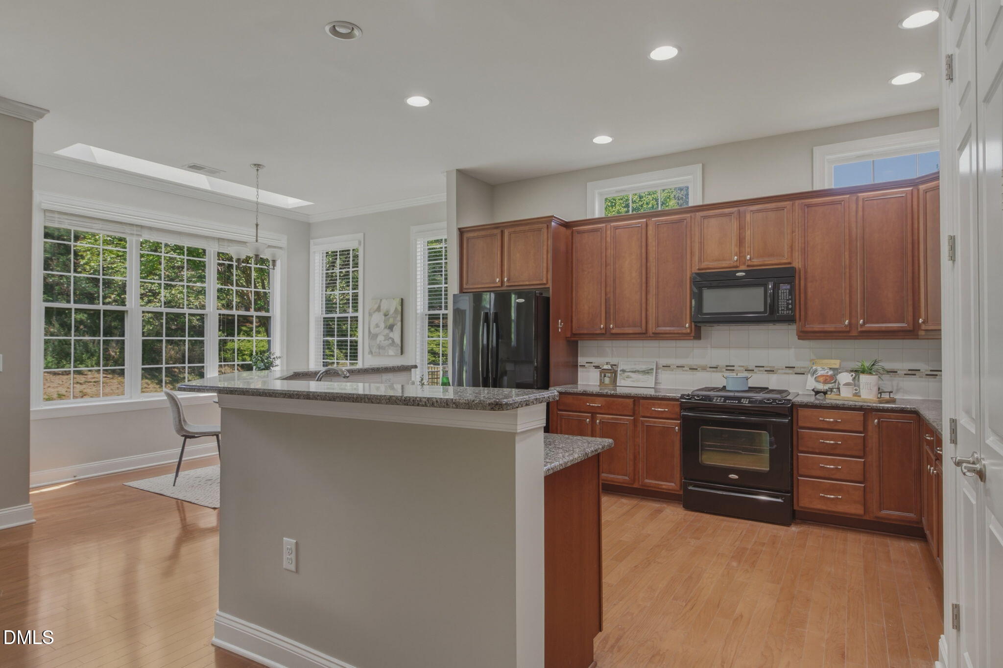 9805 Carlyle Hills Way Raleigh, NC 27560 - Photo 12 of 30 19-web-or-mls-9805 Carlyle Hills-2618