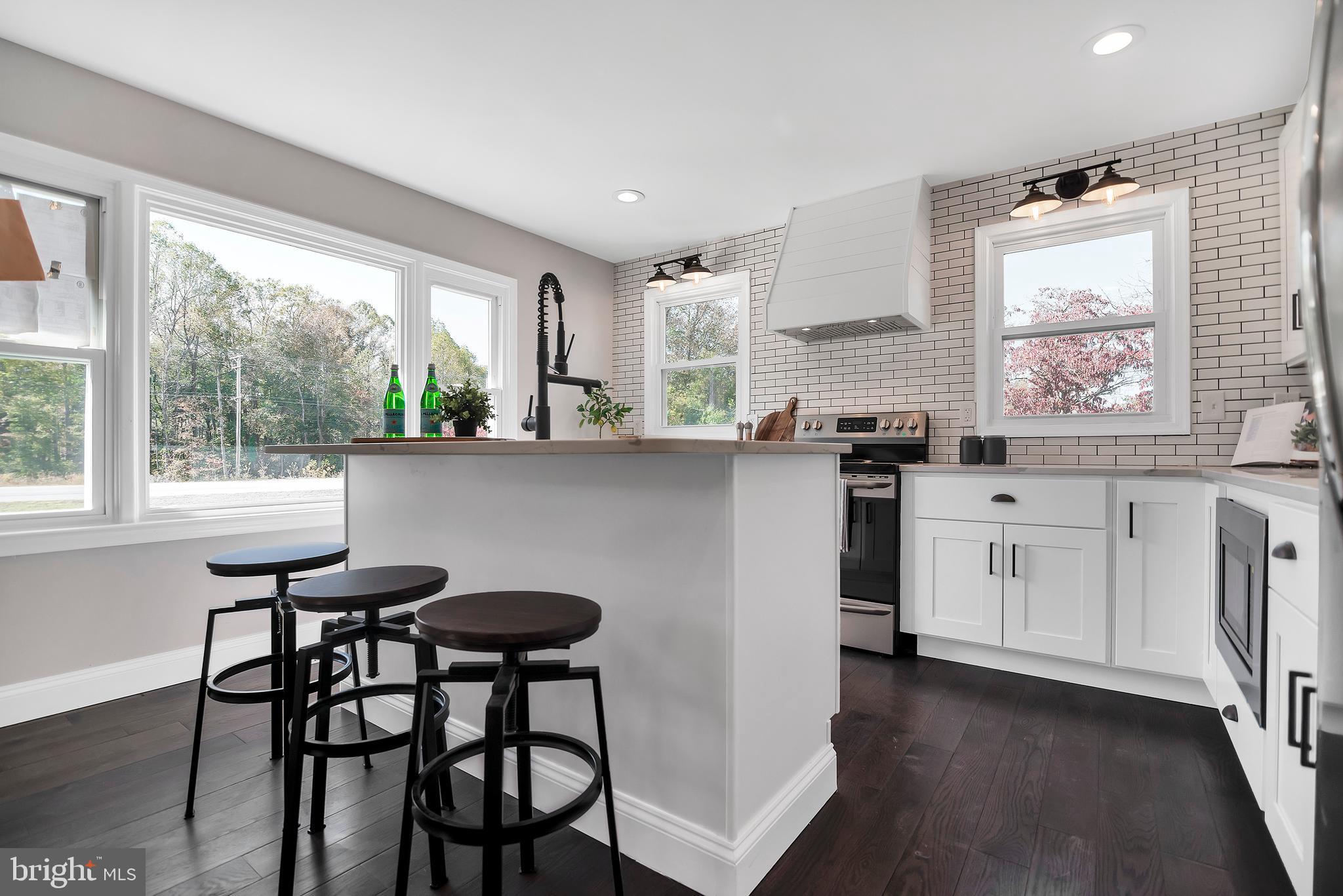6141 Solomons Island Road Tracys Landing, MD 20779 - Photo 6 of 68 Gallery Image 6