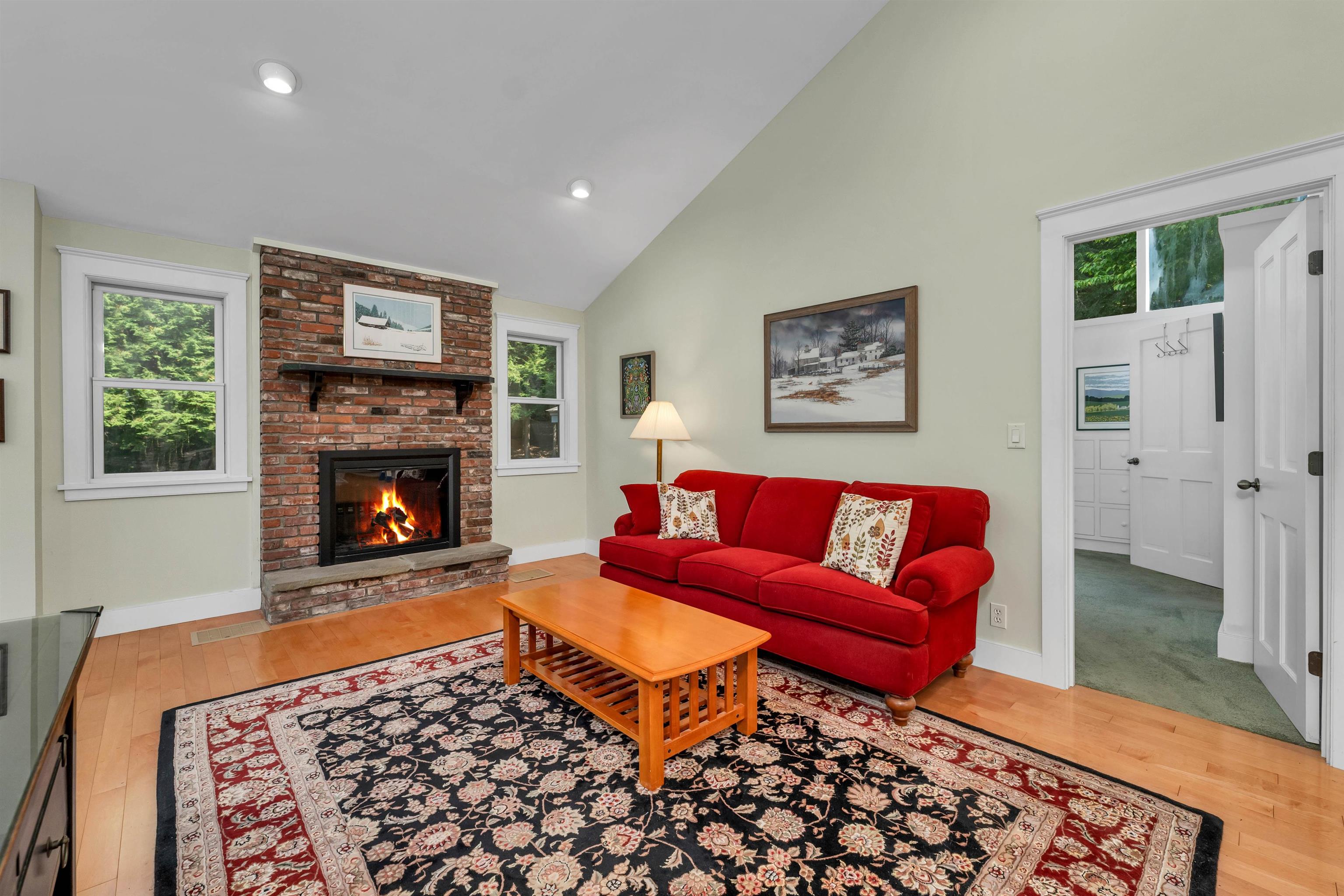291 Hard Road Hartford, VT 05059 - Photo 13 of 41 Gallery Image 13