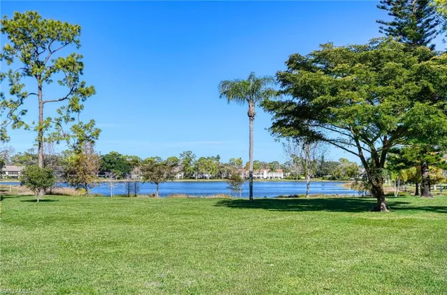 $259,900 | 2642 Kings Lake Boulevard, Unit 102, Naples, FL 34112