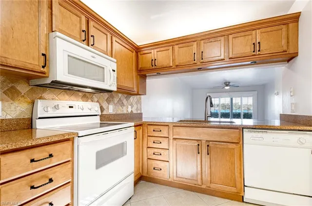 $259,900 | 2642 Kings Lake Boulevard, Unit 102, Naples, FL 34112