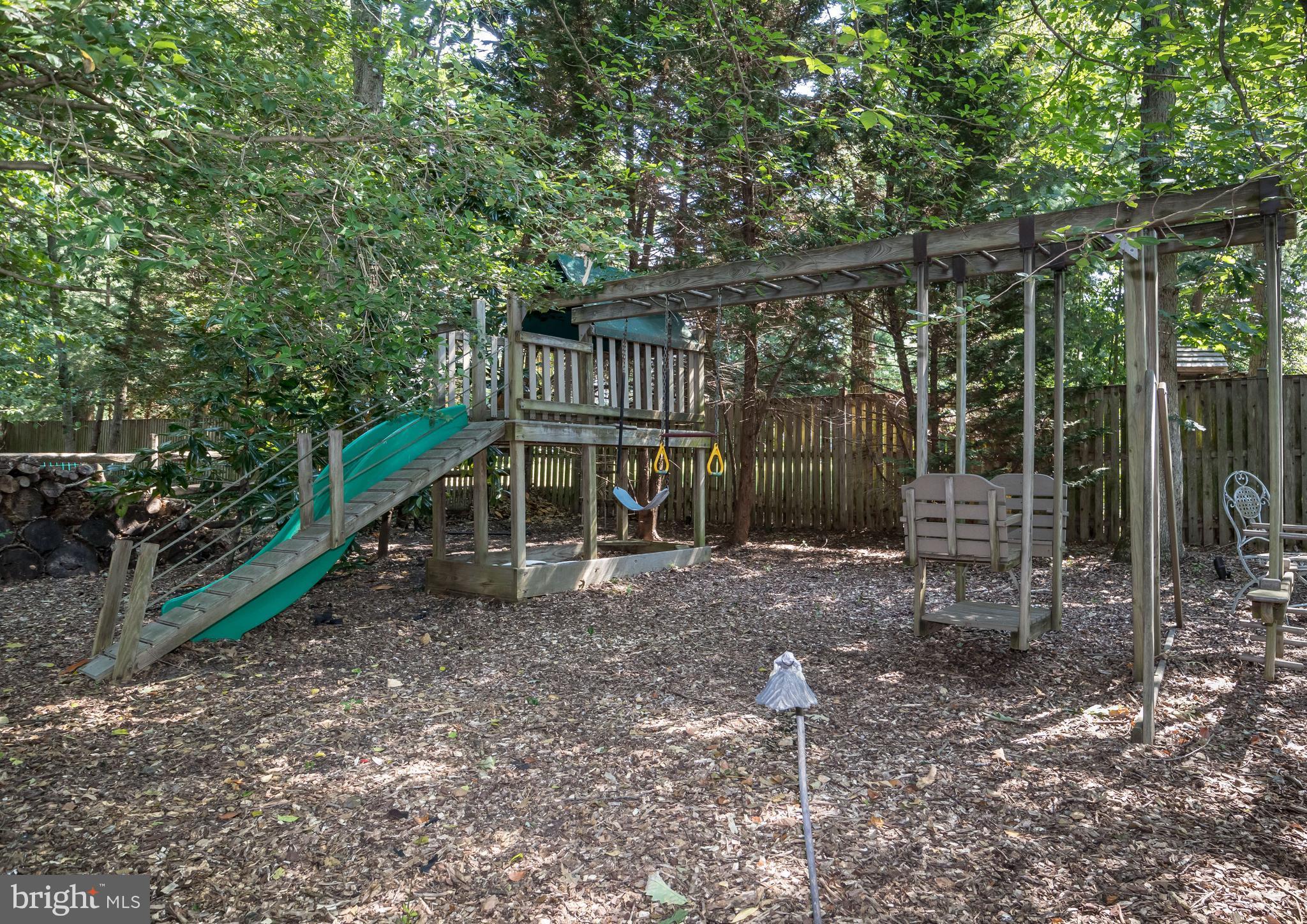 414 Riding Ridge Road Annapolis, MD 21403 - Photo 28 of 30 Exterior (Rear)