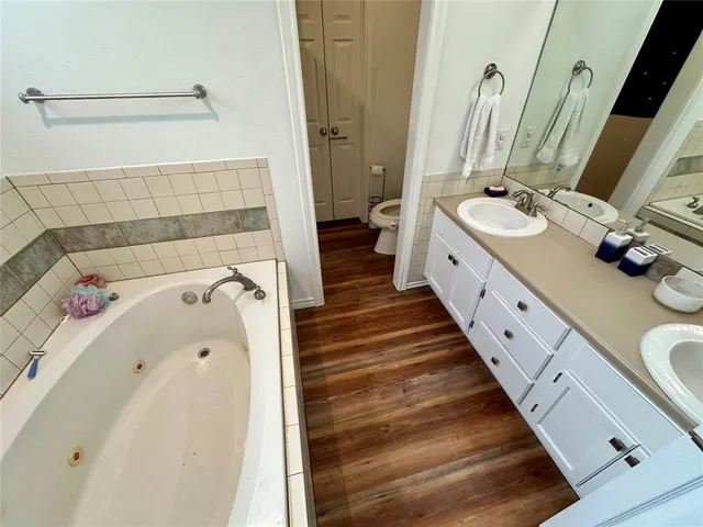 $950,000 | 2387 Forehand Road, Trinidad, TX 75163