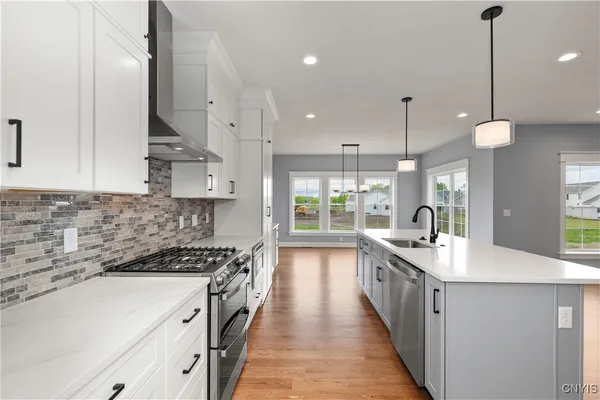 $724,900 | Undisclosed Address, Onondaga, NY 13215
