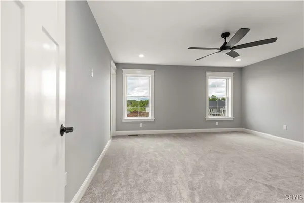 $724,900 | Undisclosed Address, Onondaga, NY 13215