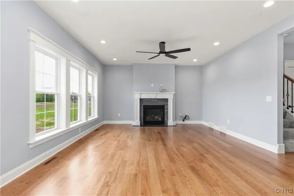 $724,900 | Undisclosed Address, Onondaga, NY 13215