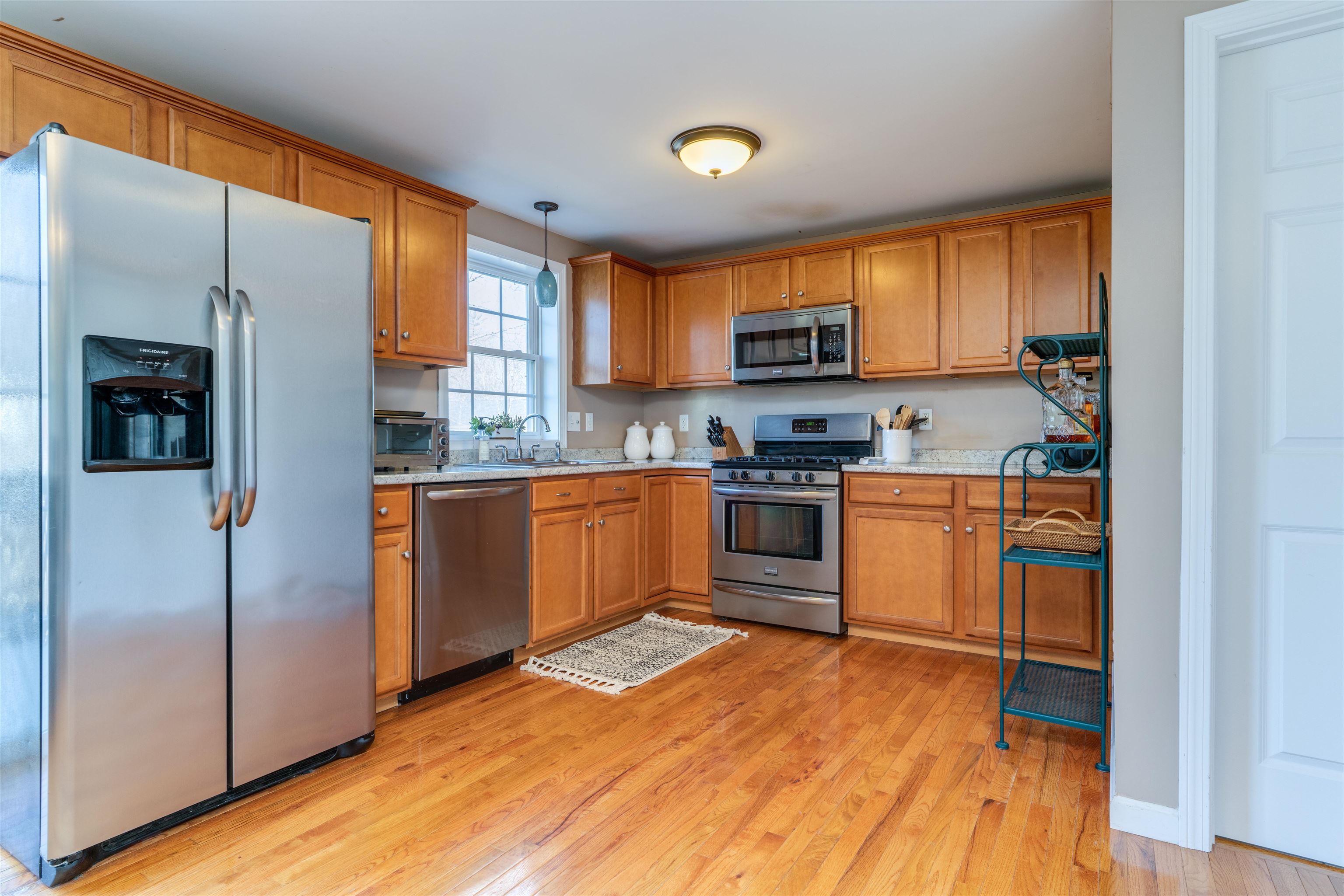 138 Exeter Road, Unit 10 Epping, NH 03042 - Photo 5 of 26