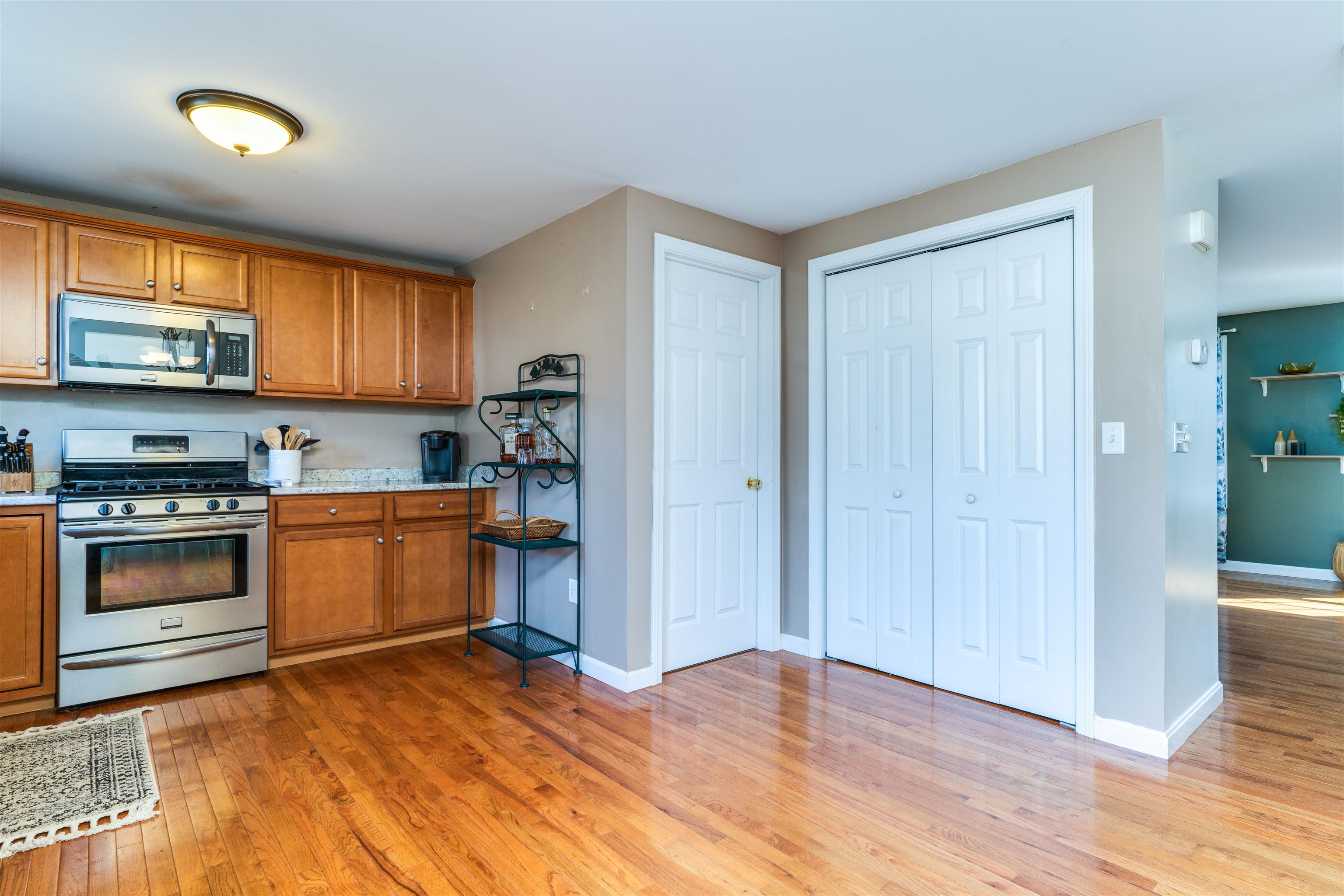 138 Exeter Road, Unit 10 Epping, NH 03042 - Photo 10 of 26