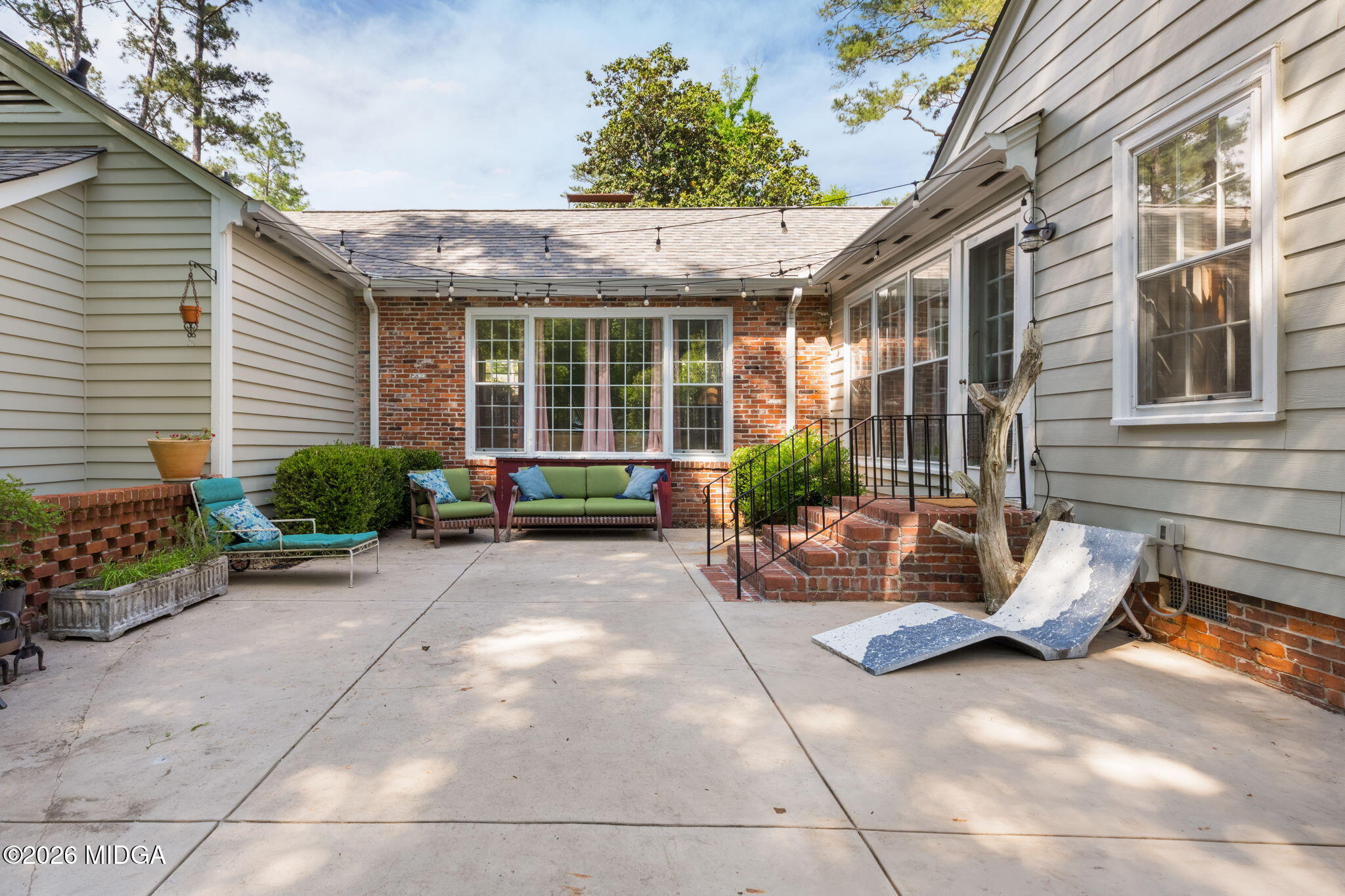 2520 Rockbridge Road Macon, GA 31204 - Photo 47 of 63 Concrete Patio