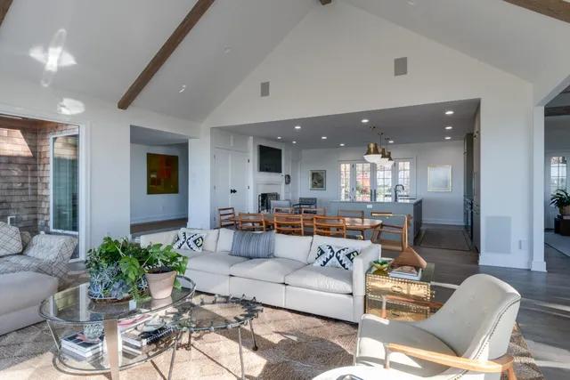 $6,750,000 | 2526 Lakeshore Drive, Fennville, MI 49408