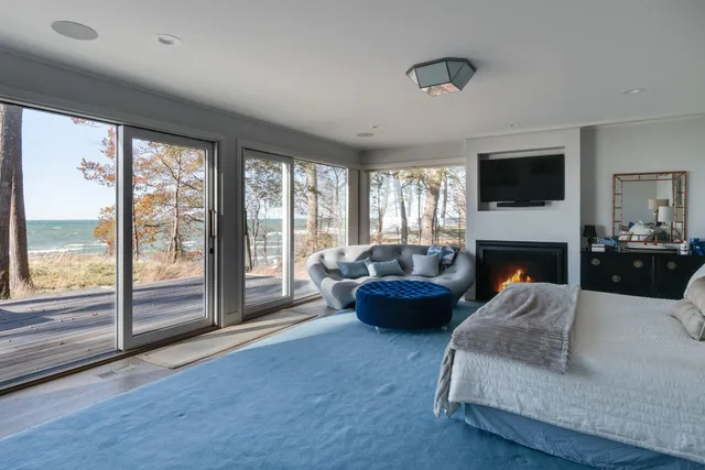 $6,750,000 | 2526 Lakeshore Drive, Fennville, MI 49408