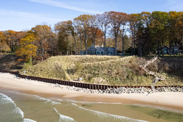 $6,750,000 | 2526 Lakeshore Drive, Fennville, MI 49408