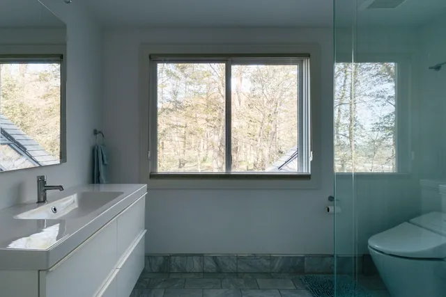 $6,750,000 | 2526 Lakeshore Drive, Fennville, MI 49408