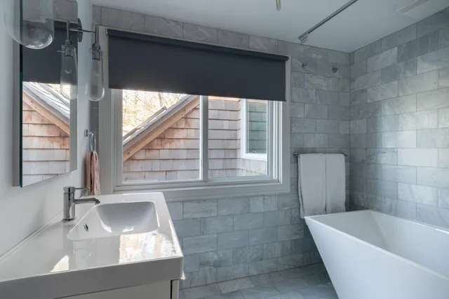 $6,750,000 | 2526 Lakeshore Drive, Fennville, MI 49408