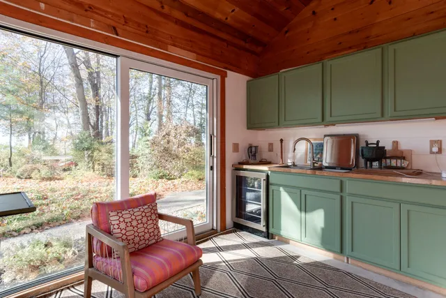 $6,750,000 | 2526 Lakeshore Drive, Fennville, MI 49408