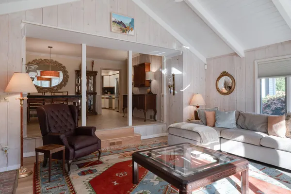 $6,750,000 | 2526 Lakeshore Drive, Fennville, MI 49408