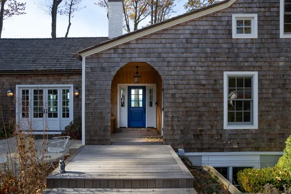 $6,750,000 | 2526 Lakeshore Drive, Fennville, MI 49408