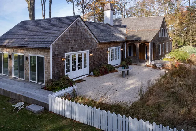 $6,750,000 | 2526 Lakeshore Drive, Fennville, MI 49408